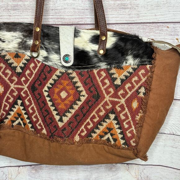 Myra Leather Cotton Boho Western Rodeo Berry Cowhide Weekender Zipper Tote Bag - Picture 11 of 15